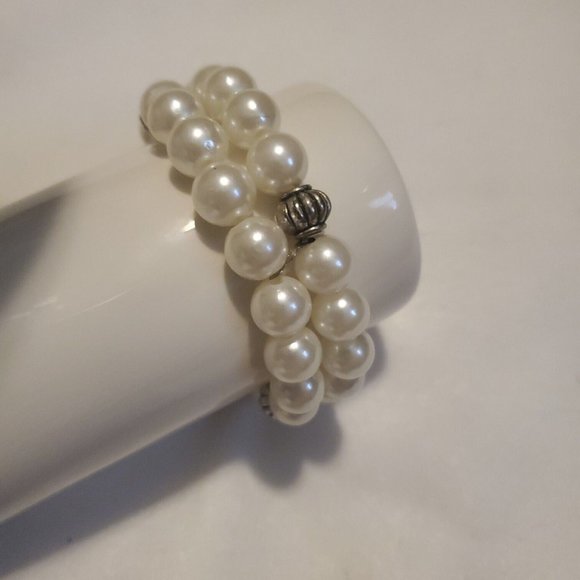 Womens White Pearl Anniversary Double Layered Adjustable Beaded Bracelet - Picture 2 of 7